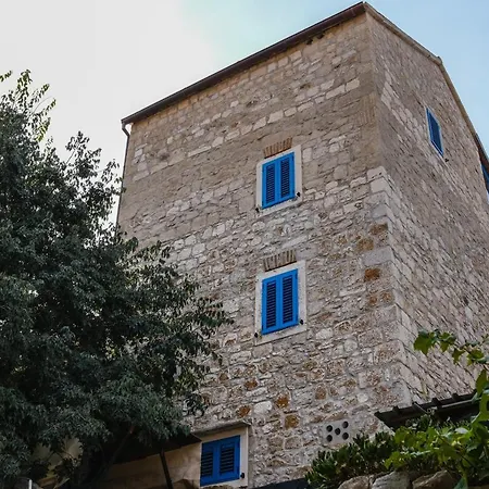 Hvar Old Dalmatian House Junior - Deck 1 Apartment *